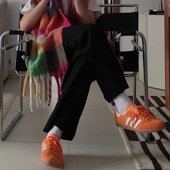 NWB Adidas Orange Sambas Size Women’s 8 / Men’s 7 - Picture 4 of 6